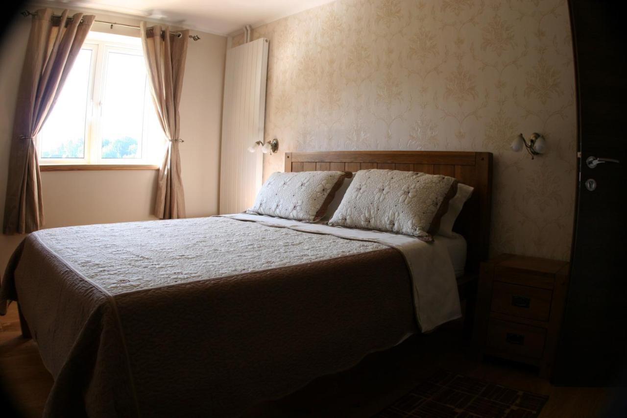 Bed and Breakfast Millenium House 1 Езерца Экстерьер фото